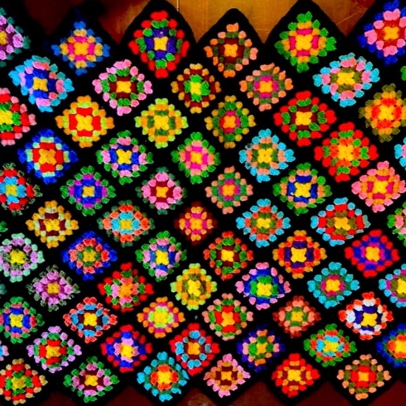 Granny Square Afghan ~ Vintage ~ 1970s ~ Throw Blanket ~ Handmade ~ Beautiful - Picture 10 of 16